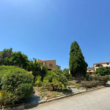 Marie Diane - Laurier Rose * Propriano (Corsica)